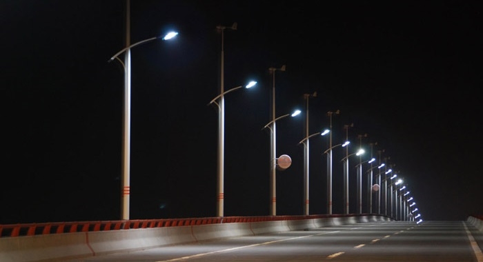 Real-Time Street Light Control Systems